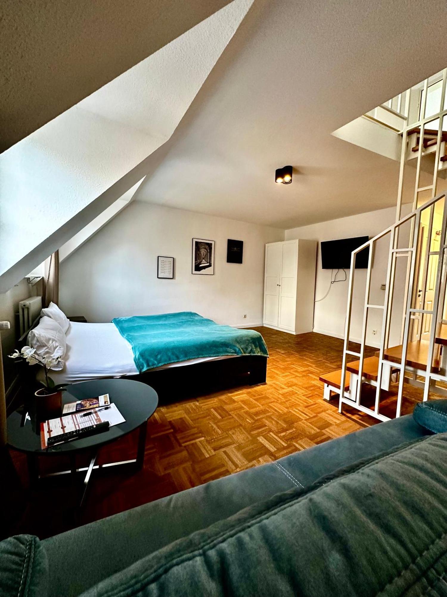 Hirsch Appartements Baden-Baden Luaran gambar