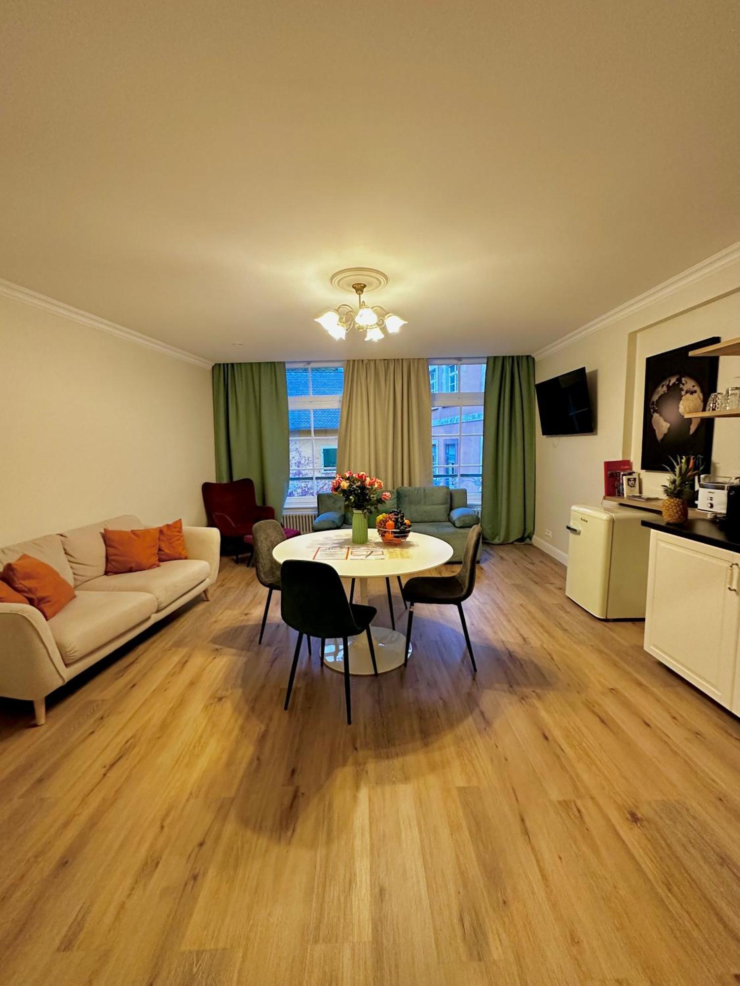 Hirsch Appartements Baden-Baden Luaran gambar